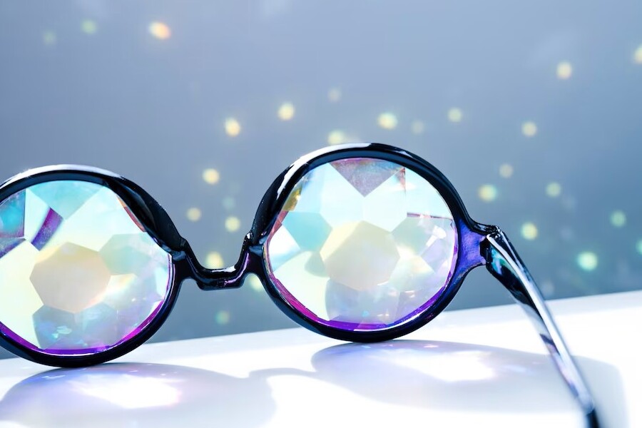 black-eyeglasses-with-shiny-sparkling-lights_23-2147949114